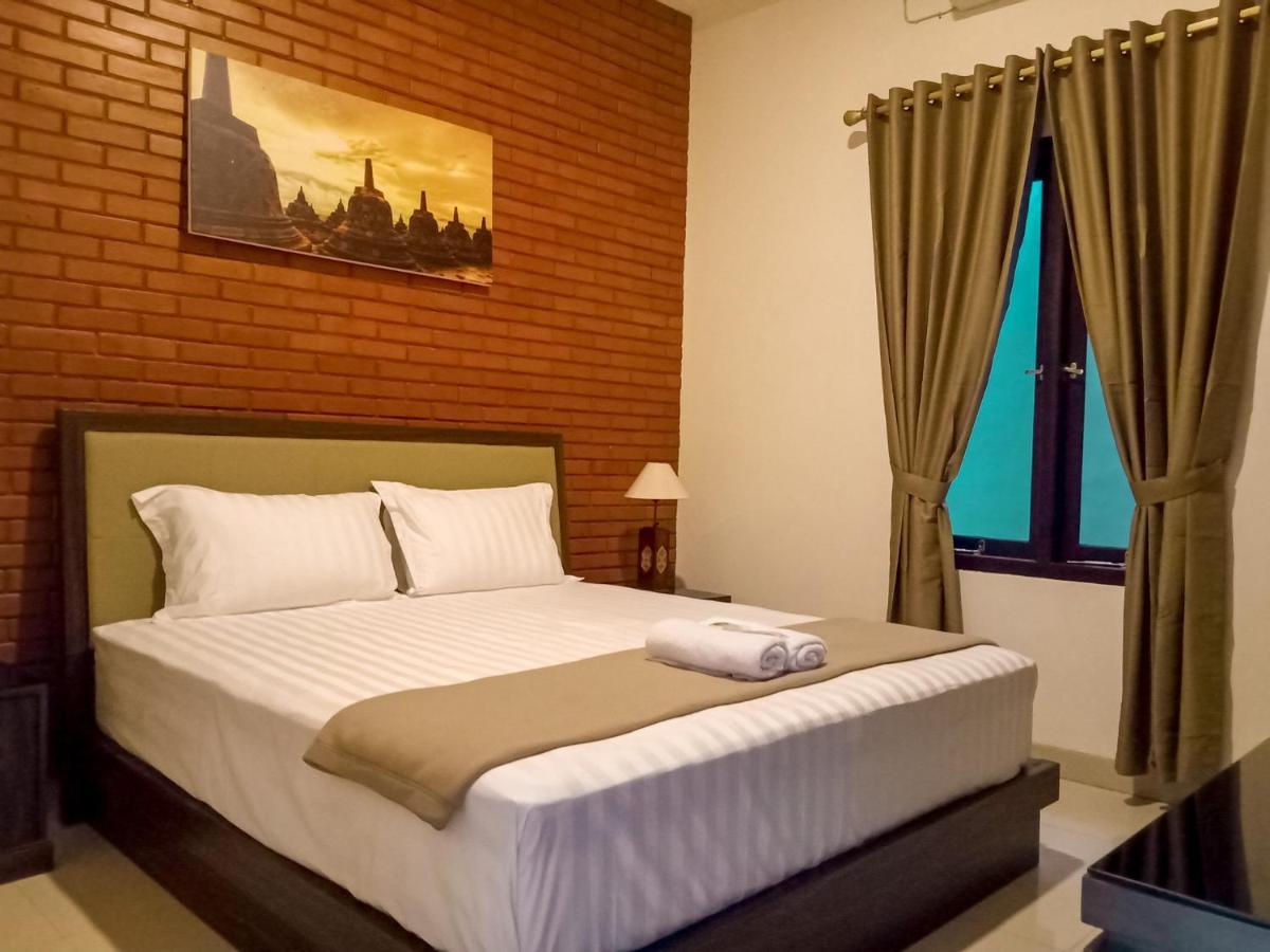 Omah Watu Homestay Γιογκιακάρτα Εξωτερικό φωτογραφία