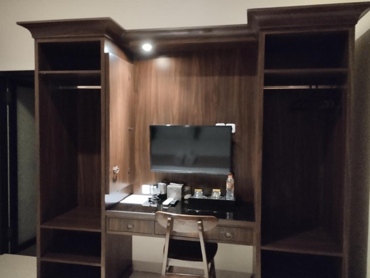 Omah Watu Homestay Γιογκιακάρτα Εξωτερικό φωτογραφία